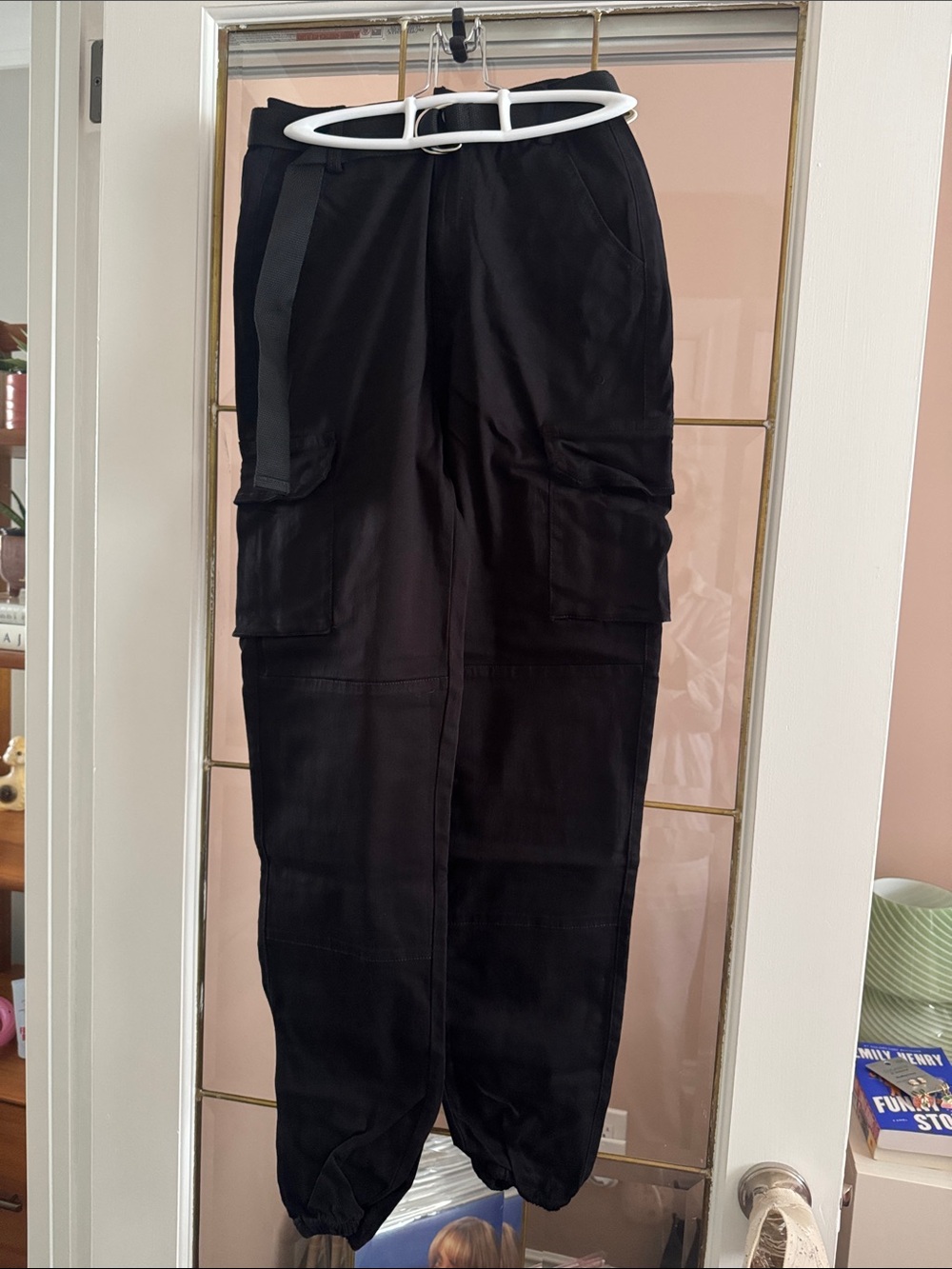 NWT: Fashion Nova Black Women’s Cargo Style Pants